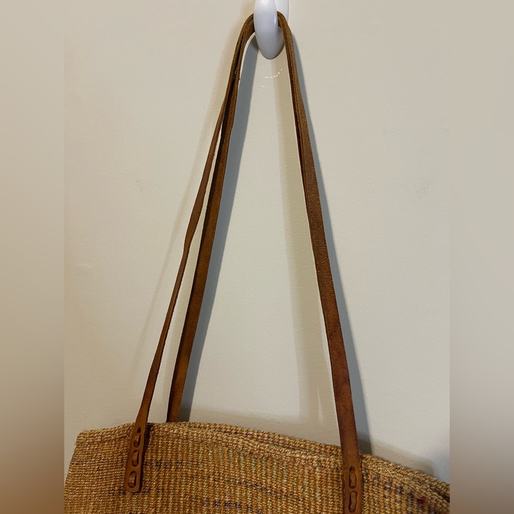 SOLD!❌ - Vintage Handmade Woven Sisal Market Tote Bag with Leather Handles - Picture 7 of 8